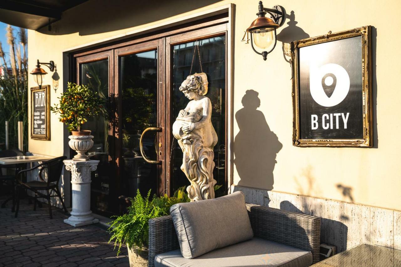 B City Hotel Bardolino Exterior photo